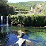 Casa Oeste Sabugueiro (Guarda)