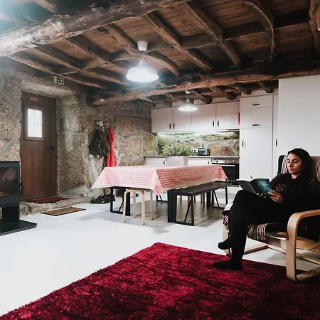 Casa Oeste Alpstuga Sabugueiro (Guarda)