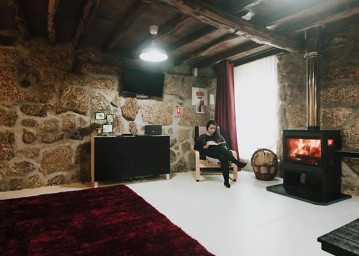 Casa Oeste Sabugueiro (Guarda)