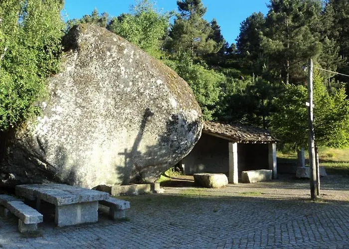 Casa Oeste Sabugueiro (Guarda)