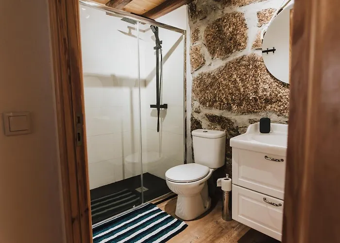 Chalé Casa Oeste Sabugueiro (Guarda)