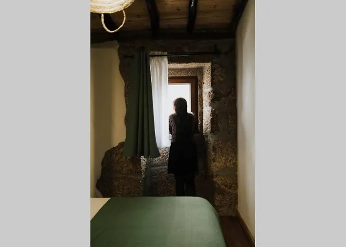 Casa Oeste Sabugueiro (Guarda)